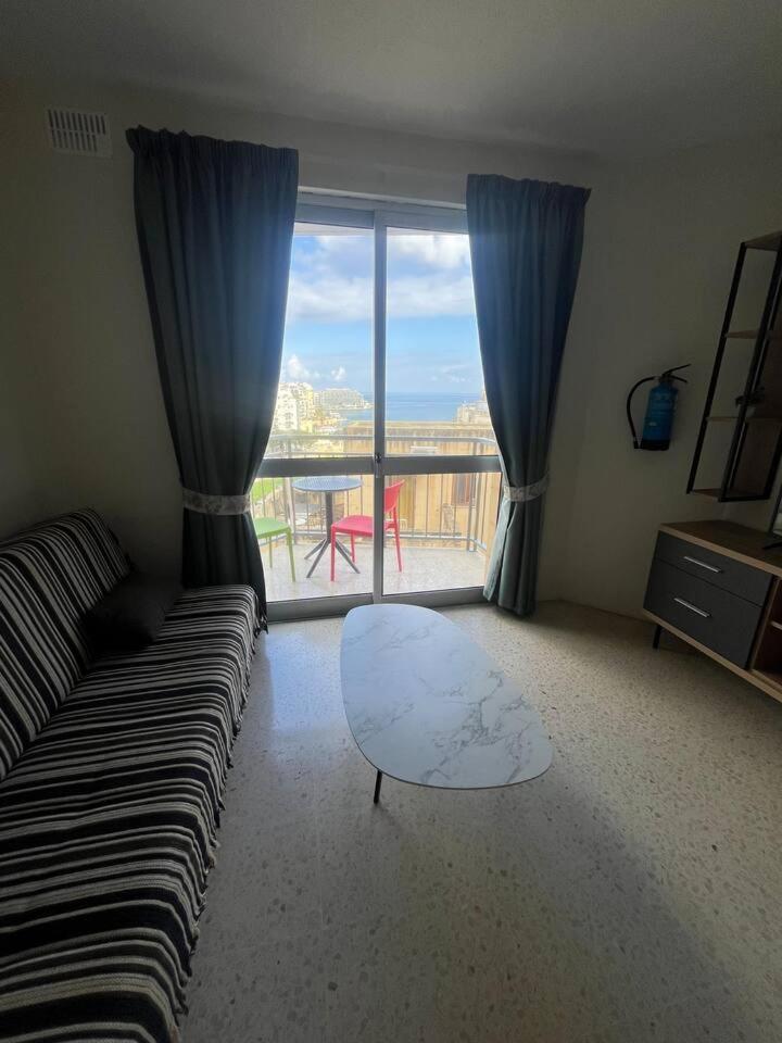 1 Bedrm Apt Seaview Balluta Bay St. Julian's Zewnętrze zdjęcie